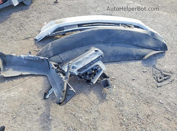 1GNSCNKTXMR395639 2021 CHEVROLET TAHOE White VIN კოდის სტიკერის ხედი