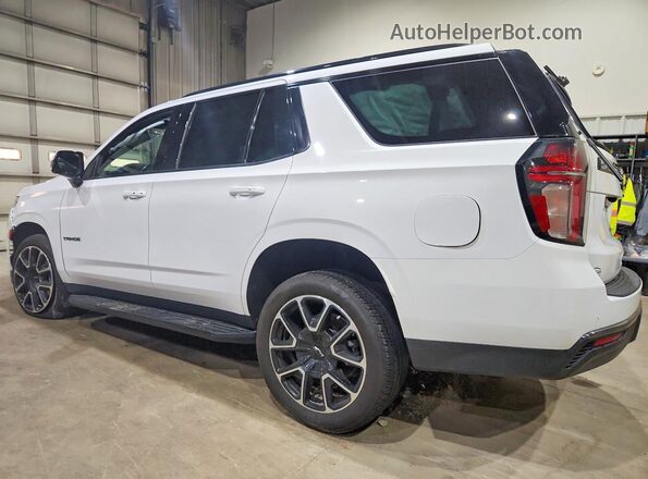 1GNSCRKDXNR213018 2022 CHEVROLET TAHOE Белый Задняя левая четверть