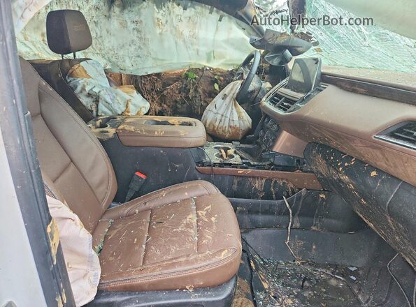 1GNSCTKL3RR216658 2024 CHEVROLET TAHOE White Widok wnętrza z przodu