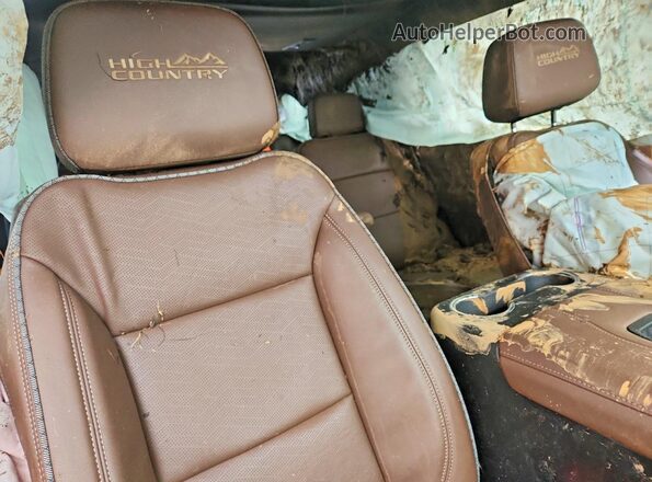 1GNSCTKL3RR216658 2024 CHEVROLET TAHOE White Widok tylnych siedzeń