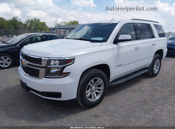 1GNSKAEC0HR297331 2017 CHEVROLET TAHOE White Widok z przodu