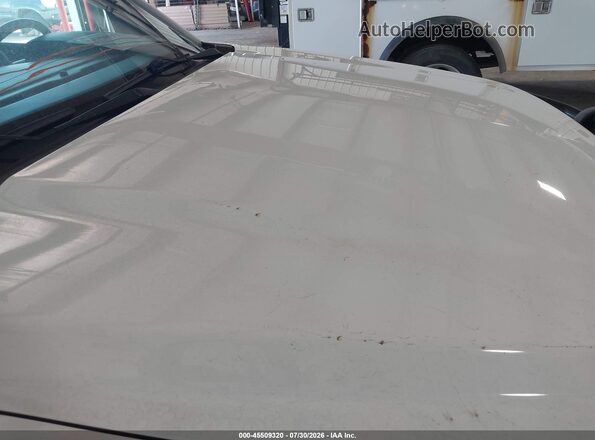 1GNSKAEC3JR310174 2018 CHEVROLET TAHOE White Vista interior trasera