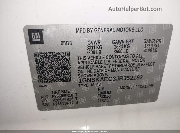 1GNSKAEC3JR352182 2018 CHEVROLET TAHOE White Widok komory silnika