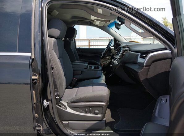 1GNSKAECXHR310747 2017 CHEVROLET TAHOE Черный Вид салона спереди