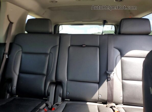 1GNSKBKC7LR159529 2020 CHEVROLET TAHOE Silver Vista de los asientos traseros