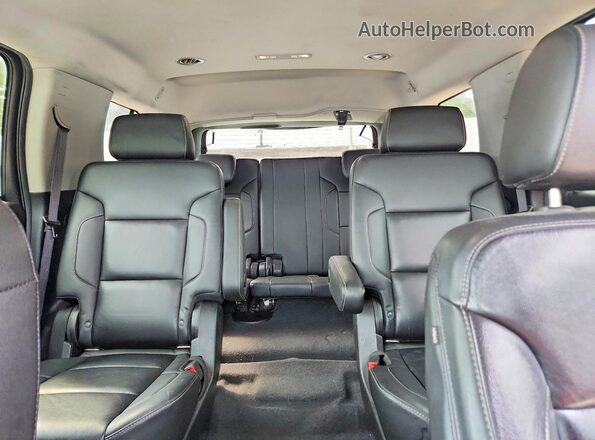 1GNSKBKC9KR396232 2019 CHEVROLET TAHOE White Vista de los asientos traseros