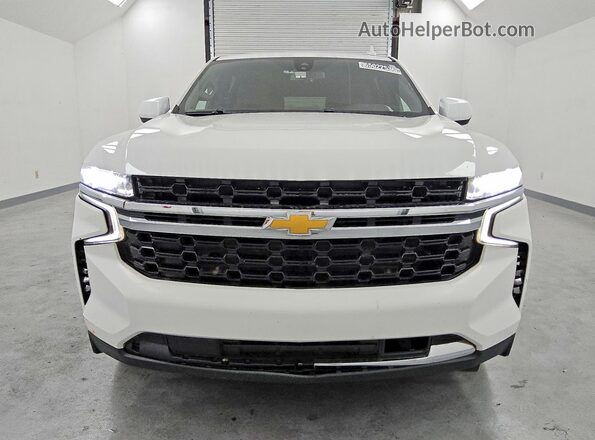 1GNSKBKD8MR352010 2021 CHEVROLET SUBURBAN White Front view
