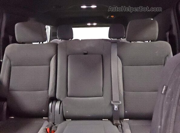 1GNSKBKD8MR352010 2021 CHEVROLET SUBURBAN White Rear seats view