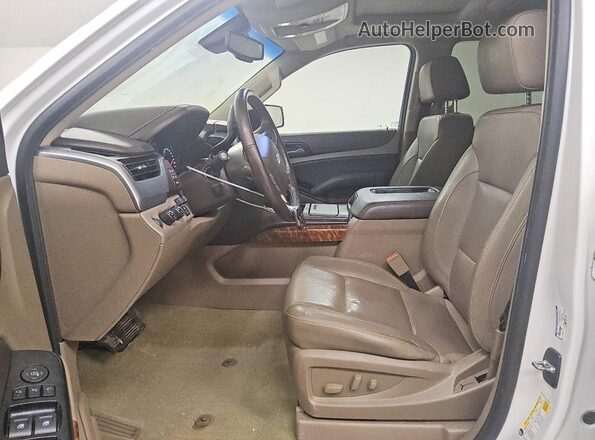1GNSKCKC6HR320997 2017 CHEVROLET TAHOE White Вид салону спереду