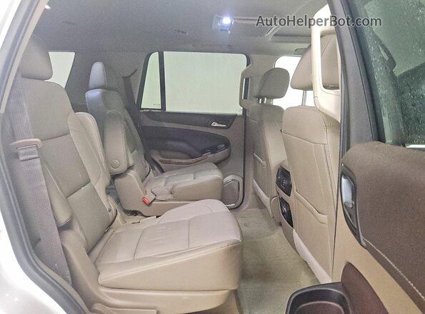 1GNSKCKC6HR320997 2017 CHEVROLET TAHOE White Вид задньої частини салону