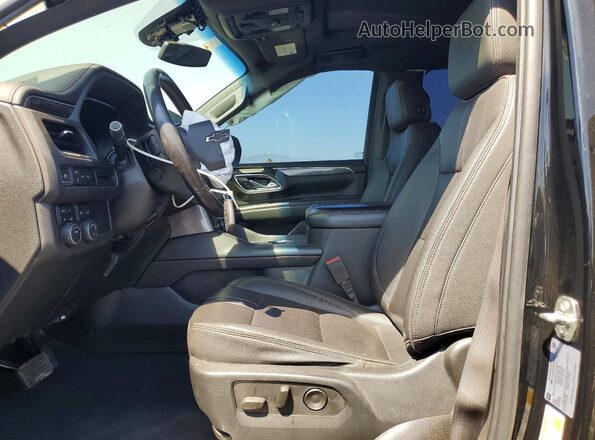 1GNSKEKD5PR108689 2023 CHEVROLET SUBURBAN Черный Вид салона спереди