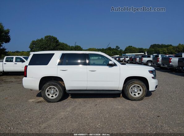 1GNSKFEC4HR315598 2017 CHEVROLET TAHOE Белый Вид задней части салона