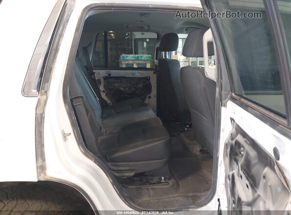 1GNSKFEC9JR317613 2018 CHEVROLET TAHOE White VIN კოდის სტიკერის ხედი