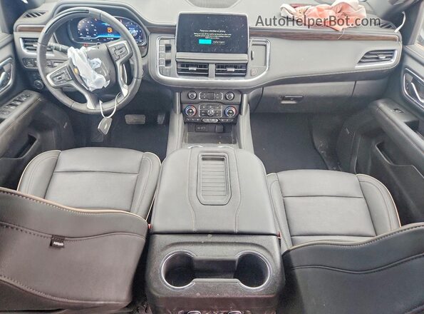 1GNSKFKT0PR487341 2023 CHEVROLET SUBURBAN Бордовый Вид панели приборов