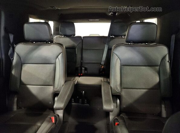 1GNSKGKL1PR128666 2023 CHEVROLET SUBURBAN Black Widok tylnych siedzeń