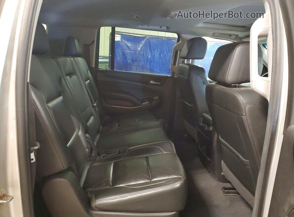 1GNSKHKC2LR284425 2020 CHEVROLET SUBURBAN Серебряный Вид задней части салона
