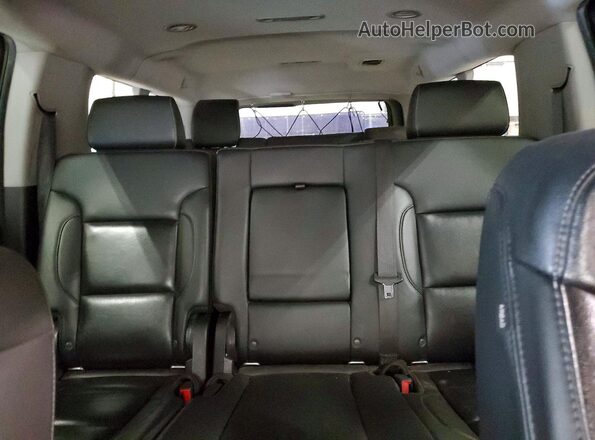 1GNSKHKC2LR284425 2020 CHEVROLET SUBURBAN Серебряный Вид задних сидений