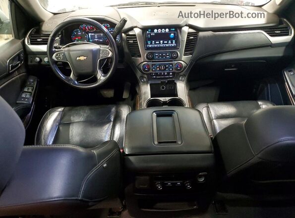 1GNSKHKC2LR284425 2020 CHEVROLET SUBURBAN Серебряный Вид панели приборов