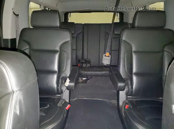 1GNSKHKC6LR239035 2020 CHEVROLET SUBURBAN White Հետևի նստատեղերի տեսք