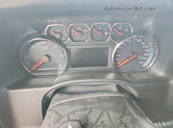 1GNSKHKC7JR186438 2018 CHEVROLET SUBURBAN White Instrument cluster view