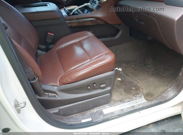 1GNSKJKC2GR373781 2016 CHEVROLET SUBURBAN White წინა სალონის ხედი