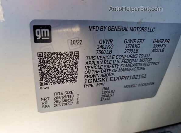 1GNSKLED0PR182151 2023 CHEVROLET TAHOE Серебряный Панорамный вид салона 360°