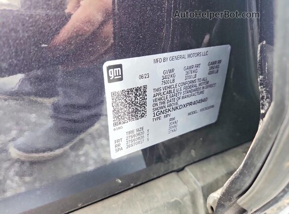 1GNSKNKDXPR404940 2023 CHEVROLET TAHOE Черный Вид наклейки с VIN-кодом