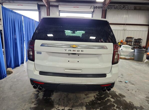 1GNSKTKL4NR302655 2022 CHEVROLET TAHOE White Вид ззаду