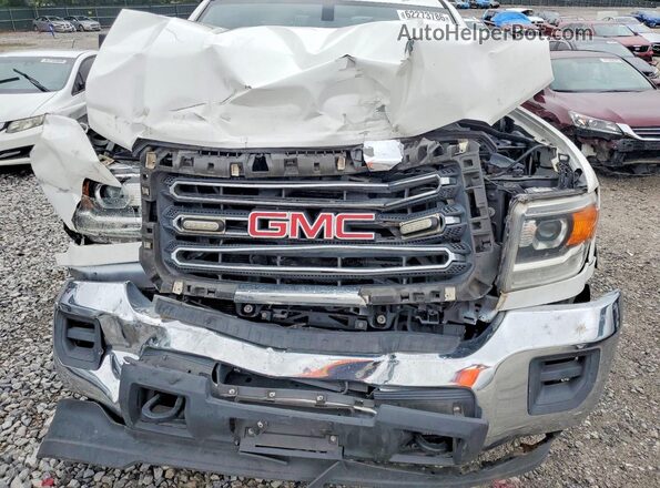 1GT12REG4JF200824 2018 GMC SIERRA White უკანა სალონის ხედი
