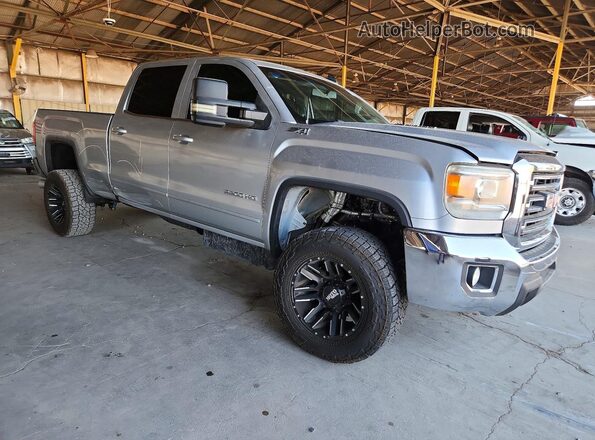 1GT12SE86GF114262 2016 GMC SIERRA Silver Передня права чверть