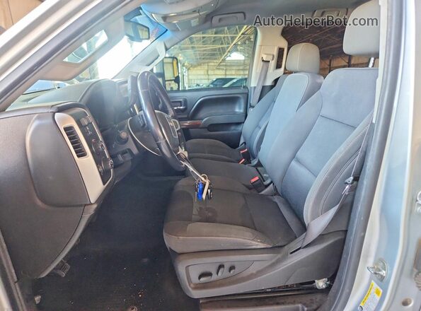 1GT12SE86GF114262 2016 GMC SIERRA Silver Вид салону спереду