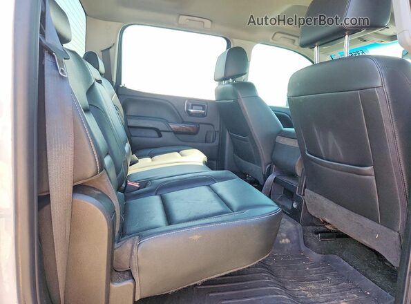 1GT12TEY8JF228745 2018 GMC SIERRA White Widok tylnych siedzeń
