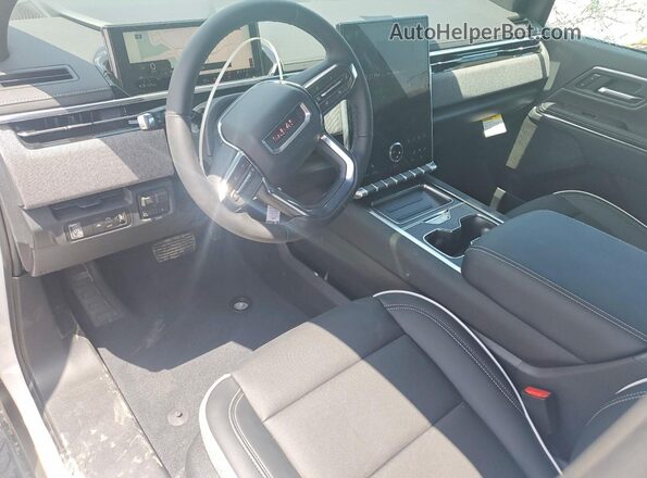 1GT1ESEH3TU414550 2026 GMC SIERRA Белый Вид панели приборов