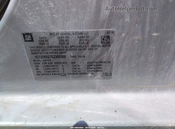 1GT22REG7GZ366069 2016 GMC SIERRA Silver Vista del compartimento del motor