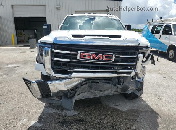 1GT38ME70RF138070 2024 GMC SIERRA White Вид спереду