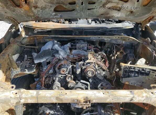 1GT49SEY7PF203864 2023 GMC SIERRA White Widok wnętrza z tyłu