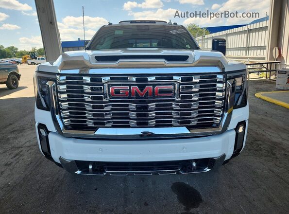 1GT4URE78SF178626 2025 GMC SIERRA White Front view