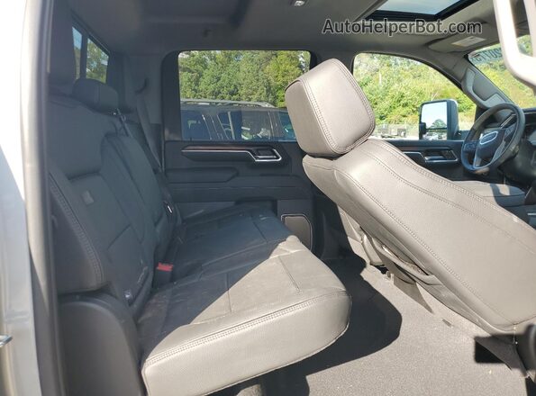 1GT4UREY9SF284124 2025 GMC SIERRA Silver Widok tylnych siedzeń