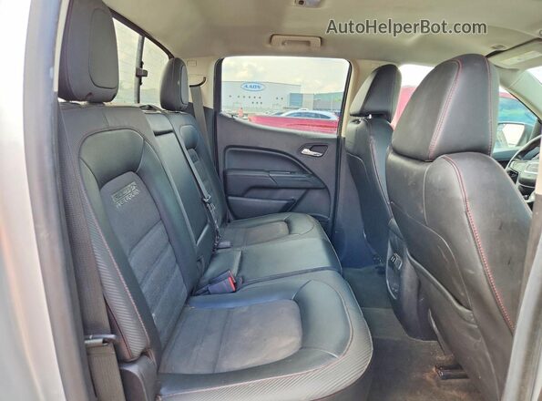 1GTG5CE38G1389897 2016 GMC CANYON Silver Rear seats view