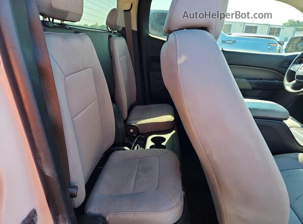 1GTH5BEN4H1165687 2017 GMC CANYON White Rear seats view
