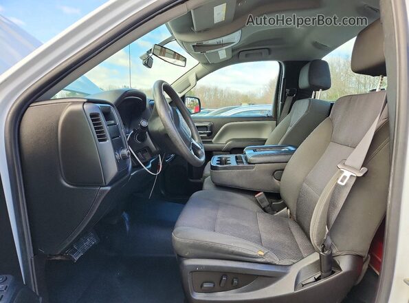1GTN1LEC6JZ902186 2018 GMC SIERRA White Front interior view