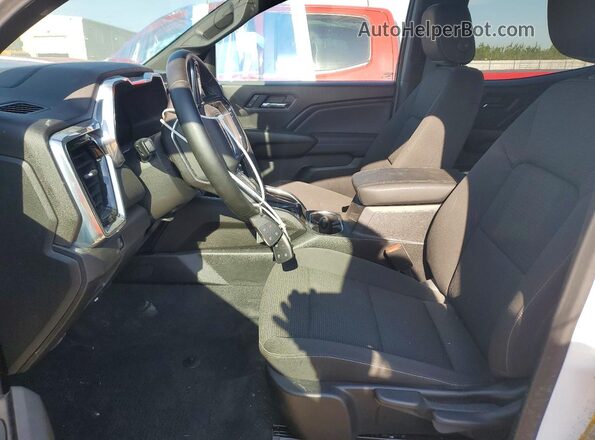 1GTP2BEK3S1235097 2025 GMC CANYON Белый Вид салона спереди