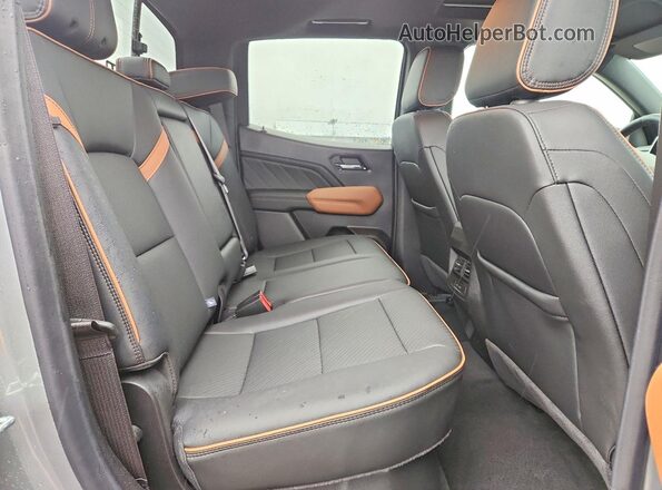 1GTP2DEK4T1184075 2026 GMC CANYON Silver Rear seats view