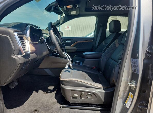 1GTP6FEK2R1213114 2024 GMC CANYON Silver Widok wnętrza z przodu