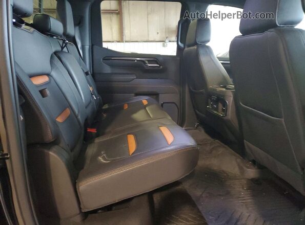 1GTUUEE87SZ198544 2025 GMC 5000 Кремовый Вид задних сидений