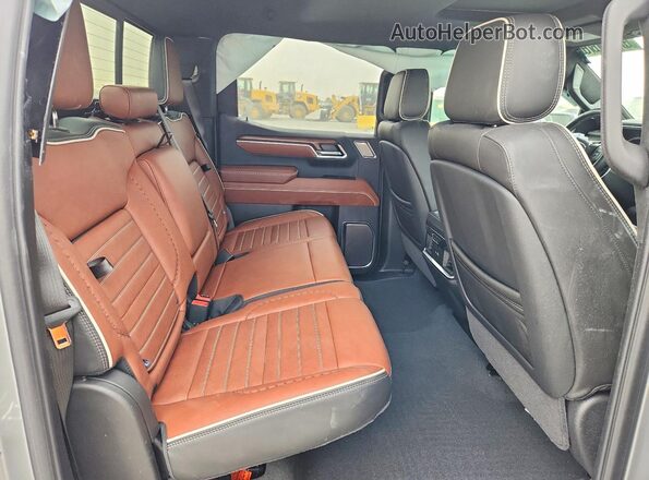1GTUUHE85SZ325499 2025 GMC SIERRA Серебряный Вид задних сидений