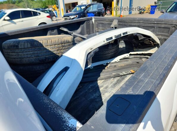 1GTV2LEC7JZ351604 2018 GMC SIERRA White Շարժիչի բաժամունքի տեսք