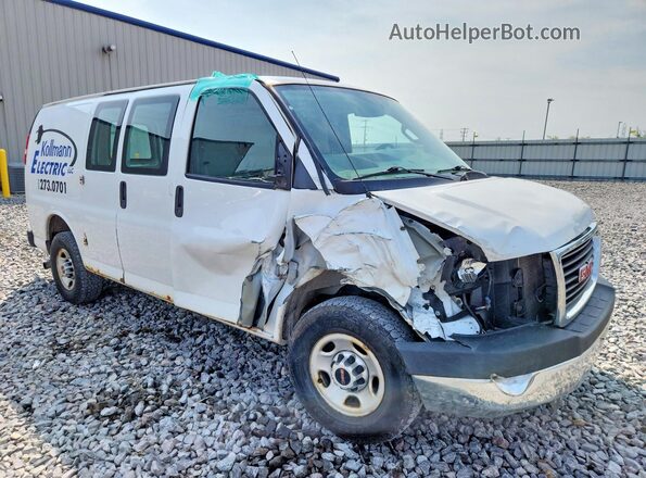1GTW7AFF1G1902152 2016 GMC SAVANA Белый Передняя правая четверть