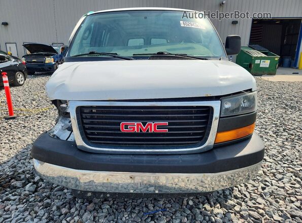 1GTW7AFF1G1902152 2016 GMC SAVANA Белый Вид спереди