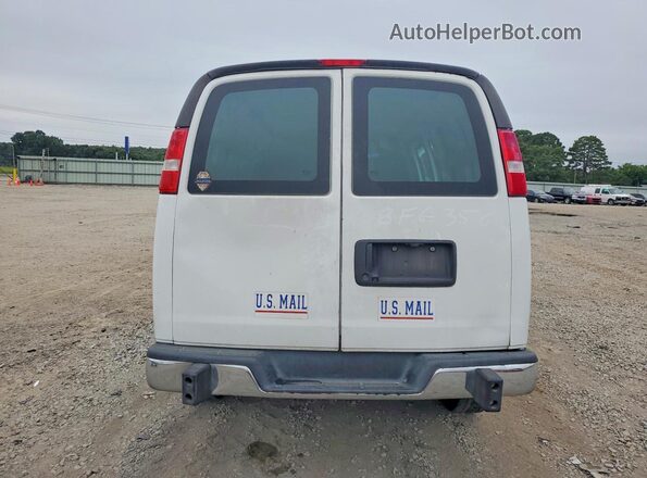 1GTW7AFG1L1197940 2020 GMC SAVANA White Rear view
